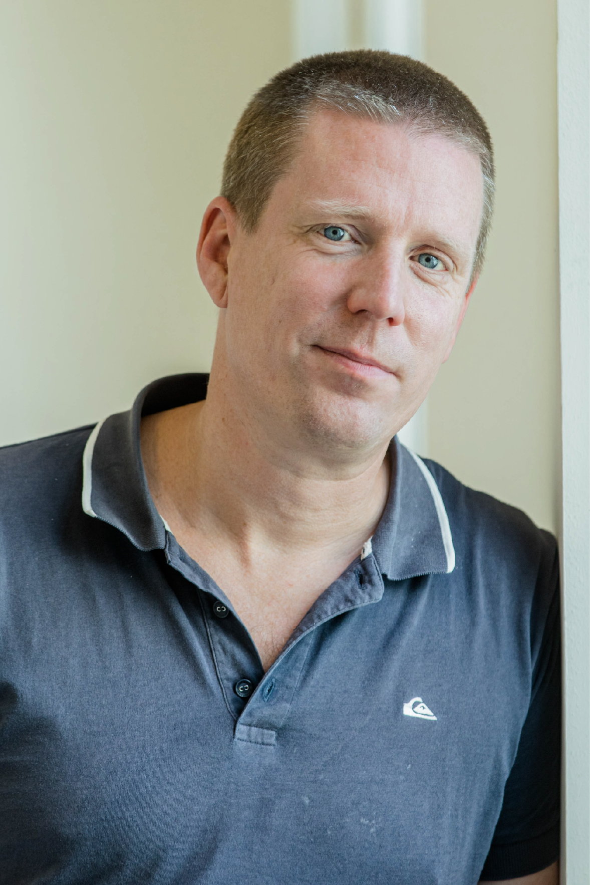 Dr. Thomas Roza